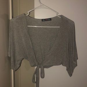Front tie top